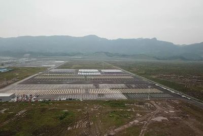 科技與匠心交融 航拍探訪北京現代重慶工廠，看LAFESTA領銜主演智能智造大戲